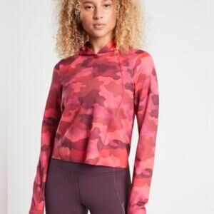 Athleta Pinnacle Red Camo Cropped Hoodie, size L